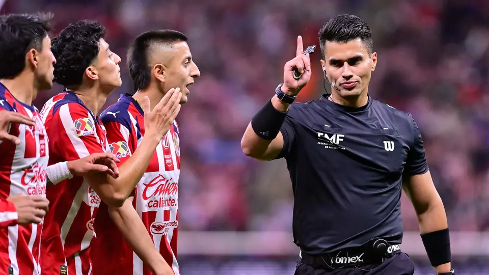 Guillermo Pacheco, árbitro mexicano | MEXSPORT