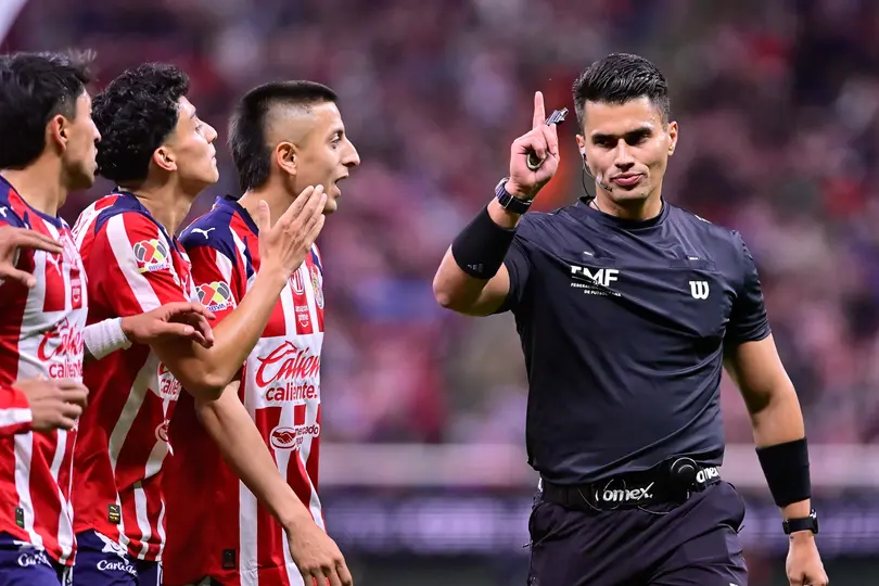 Guillermo Pacheco, árbitro mexicano | MEXSPORT