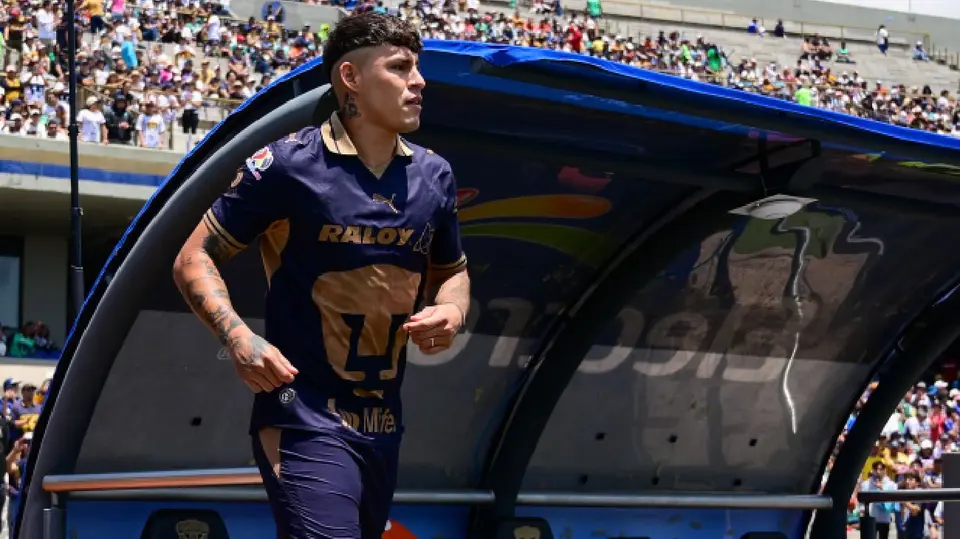 Cristian 'Chicote' Calderón con Pumas | IMAGO7