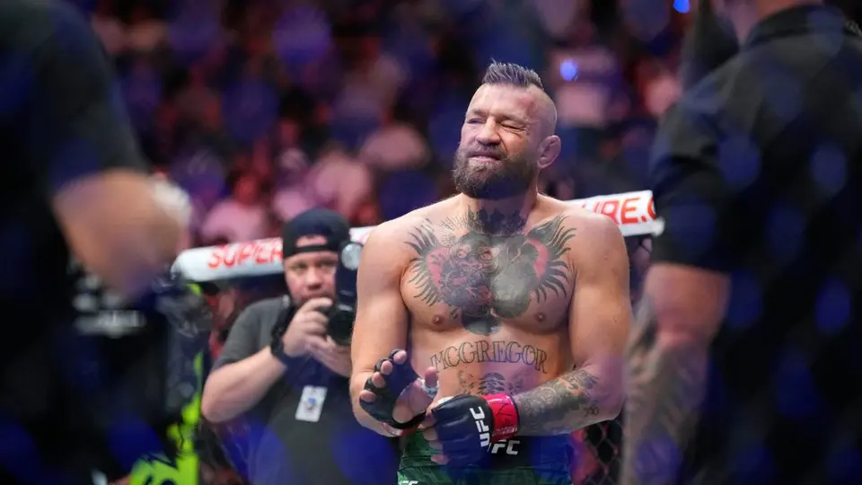 Conor McGregor en el evento de UFC 329 | AP