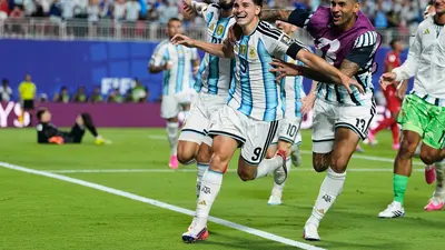¡Monumental! Julián Álvarez mete a Argentina a Semifinales con un golazo de media distancia