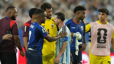 Vozinha le manda mensaje a Lionel Messi: “Encantado de haber compartido el terreno de juego con usted”