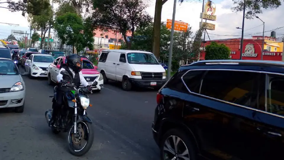 Una multa por circular cuando no te toca te puede costar hasta 3 mil pesos / FB: @orientadorvial