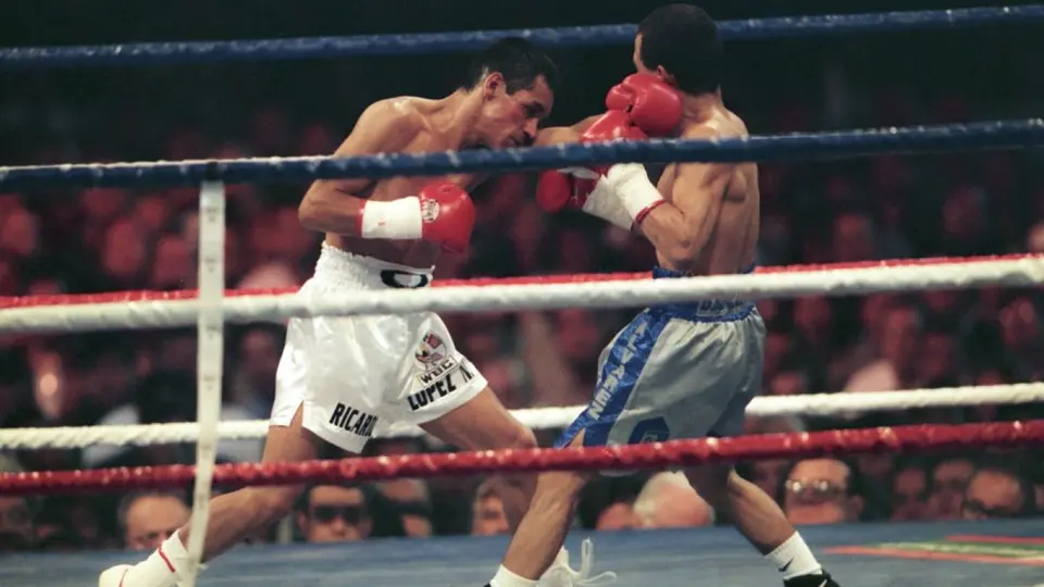 Ricardo 'Finito' Lopez, boxeador mexicano, contra Rosendo Álvarez | MEXSPORT