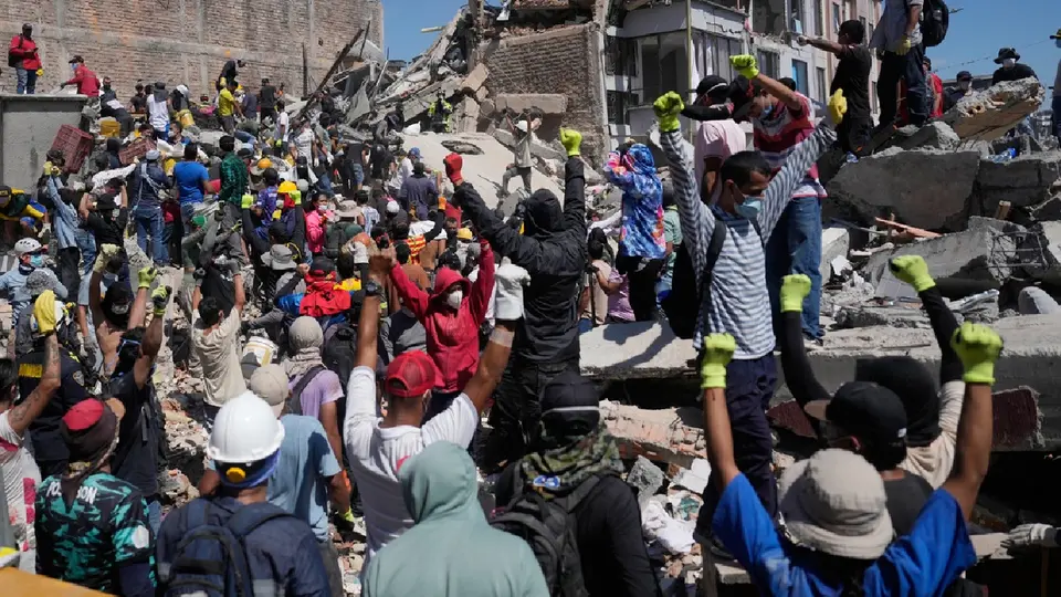 Los gobiernos extranjeros están listos para mandar la ayuda en cuanto la pidan / AP