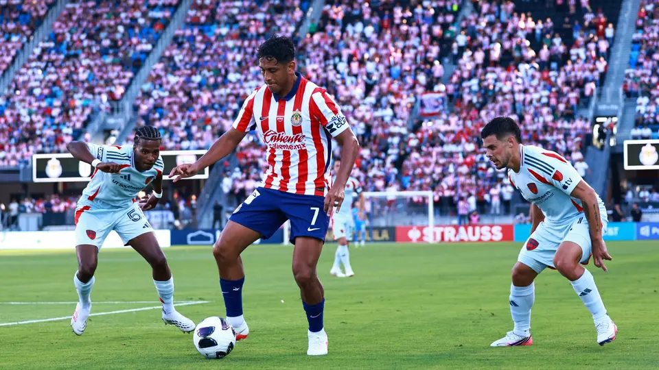 Luis Romo con Chivas en la Leagues Cup 2026 | MEXSPORT