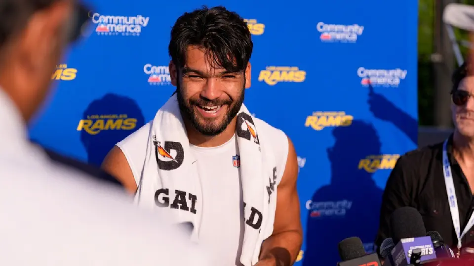 Puka Nacua en una conferencia de prensa | AP