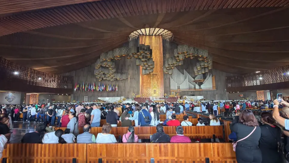 Peregrinas de Michoacán llegan a la Basílica de Guadalupe tras días de caminar
