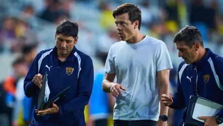 Esteban Solari desea reemplazar a Sebastián Córdova tras su dura lesión