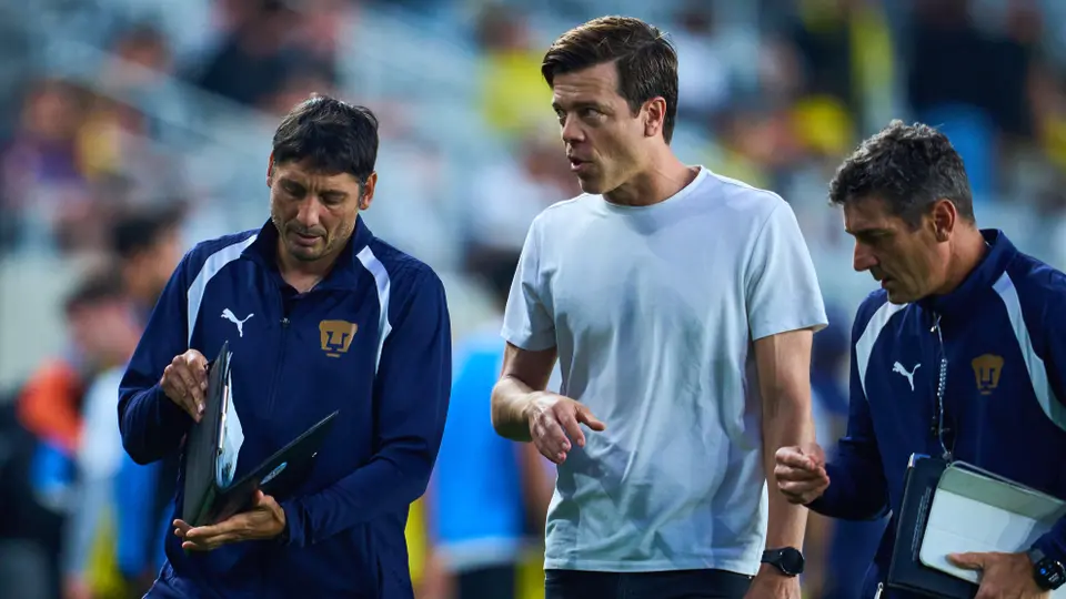 Esteban Solari desea reemplazar a Sebastián Córdova tras su dura lesión