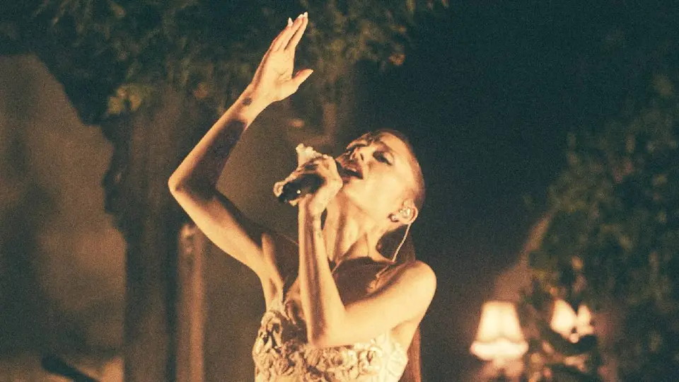 Ariana Grande sorprendió a sus seguidores con su reencuentro sentimental / @arianagrande