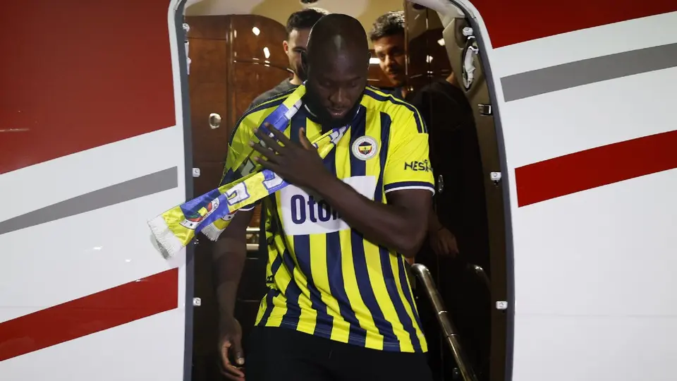 Lukaku en Turquía | x:@Fenerbahçe