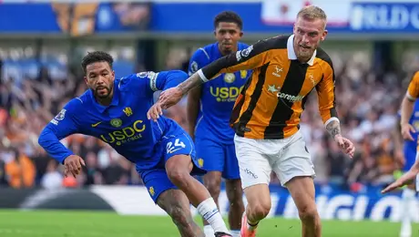Chelsea rescata empata en casa ante el sorpresivo Hull City