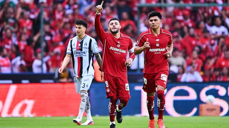 Alexis Vega marcó el primero del partido | MexSport