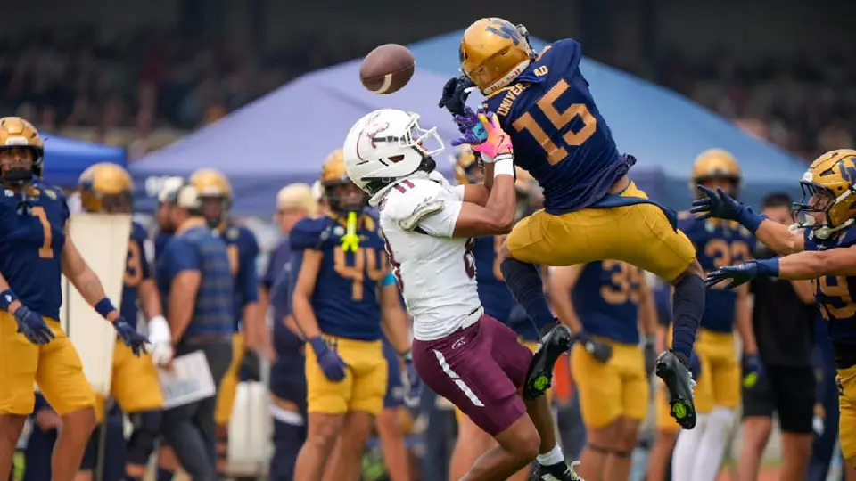 Pumas CU vs. Burros Blancos | onefa/fresnell estudio