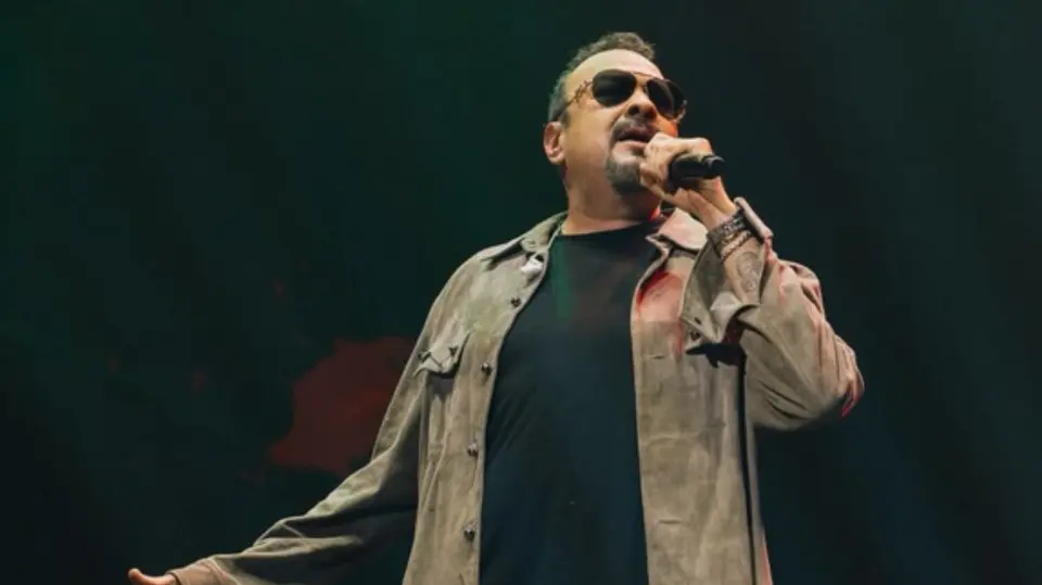 El cantante ofrecerá un concierto gratuito el 15 de septiembre como parte de los festejos por la Independencia de México. /  IG: @pepeaguilar_oficial