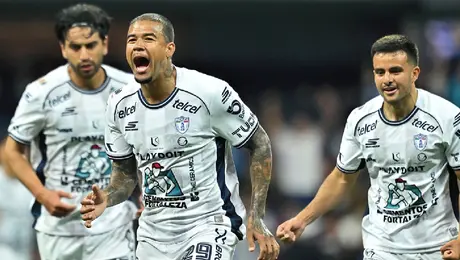 Pachuca golea al Atlante con feria de golazos