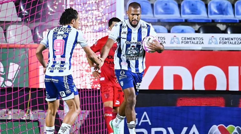 Salomón Roldón acerca a Pachuca con su 11.º gol en el Apertura 2026 | MEXSPORT