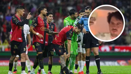 Aficionada rompe el silencio tras polémica por escupir y lanzar billetes en el Clásico Tapatío