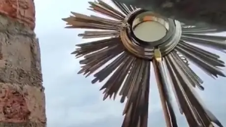 ¡No te pases, Simon! Comerciantes de Puerto Vallarta sorprenden con mensajes al huracán