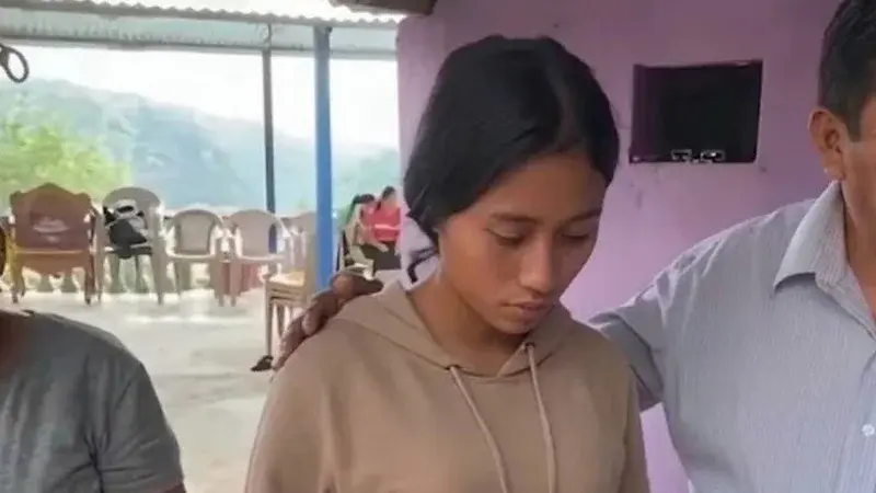 Yuleidy Ixcotoyac aseguró que fue un milagro haber recuperado el conocimiento cuando su familia ya la despedía./ Captura de pantalla