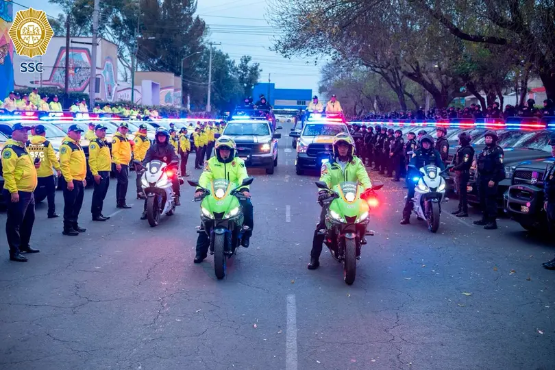 Por tierra y por aire, los enamorados podrán estar seguros disfrutando su día / FB: @PoliciaCDMX