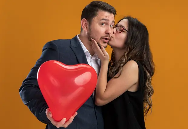 Las parejas hoy en día, prefieren estar en unión libre antes que casarse / FREEPIK