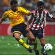 Raúl Rodrigo Lara y Ramón Ramírez se enfrentan en el Clásico Nacional del torneo Invierno 1997 | MEXSPORT