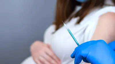¿Por qué las mujeres embarazadas no pueden vacunarse contra el sarampión en medio del brote?