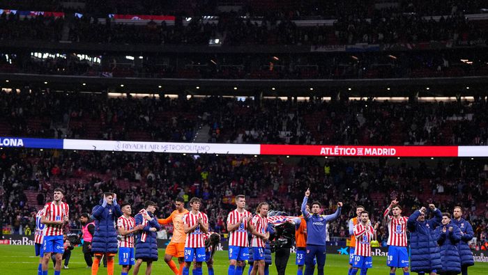 Jugadores de Atlético de Madrid agradecen a la afición en el Estadio Metropolitano | AP