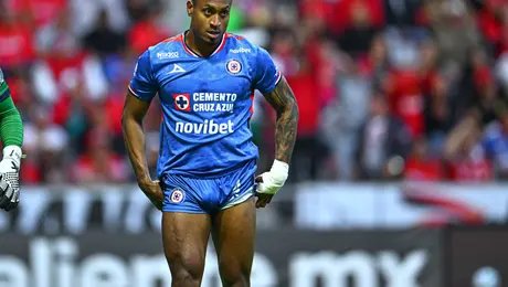 ¡Fuerte baja! Cruz Azul se quedará sin Ditta para los Octavos de Final de Concachampions
