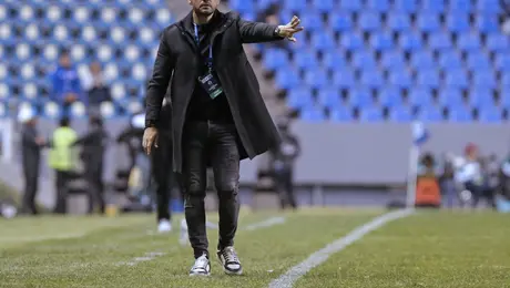Nicolás Larcamón asegura que Cruz Azul puede competir por el título de Liga MX y Concachampions