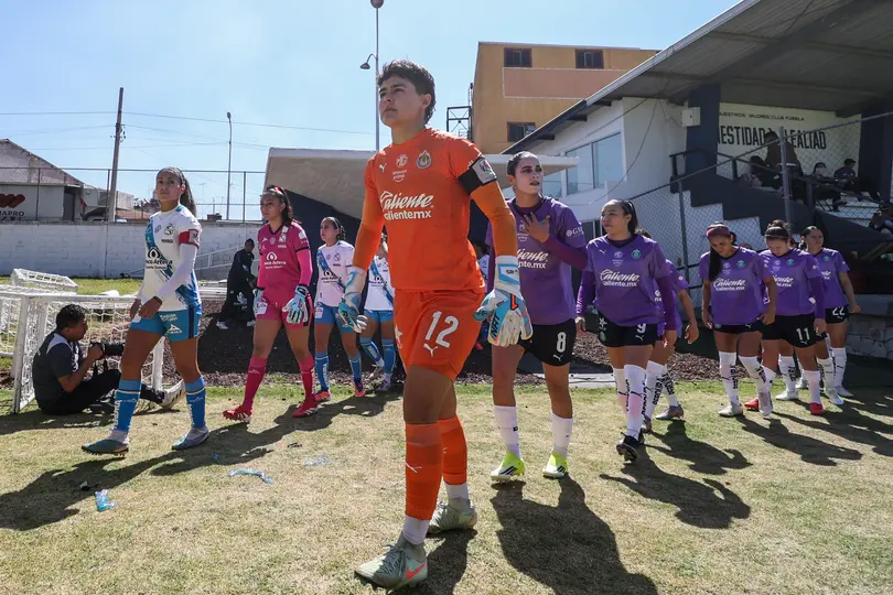 Jugadoras de Puebla y Chivas en las instalaciones del Estadio Club Alpha | IMAGO 7
