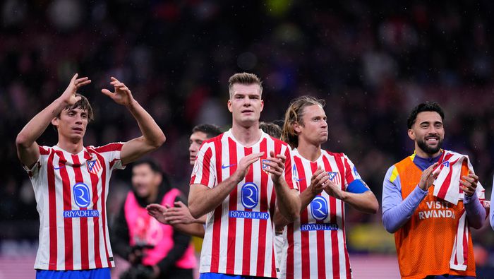 Jugadores de Atlético de Madrid celebran tras goleada contra Barcelona | AP