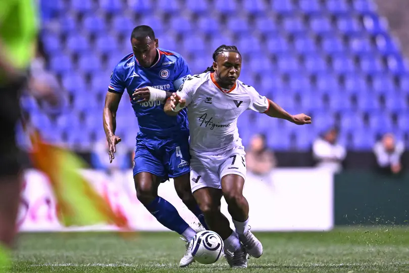 Willer Ditta vio una nueva amarilla ante Vancouver | MEXSPORT