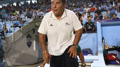 Carlos Reinoso defiende a Henry Martín: "Me da tristeza que lo critiquen; he hecho cosas que otros no"