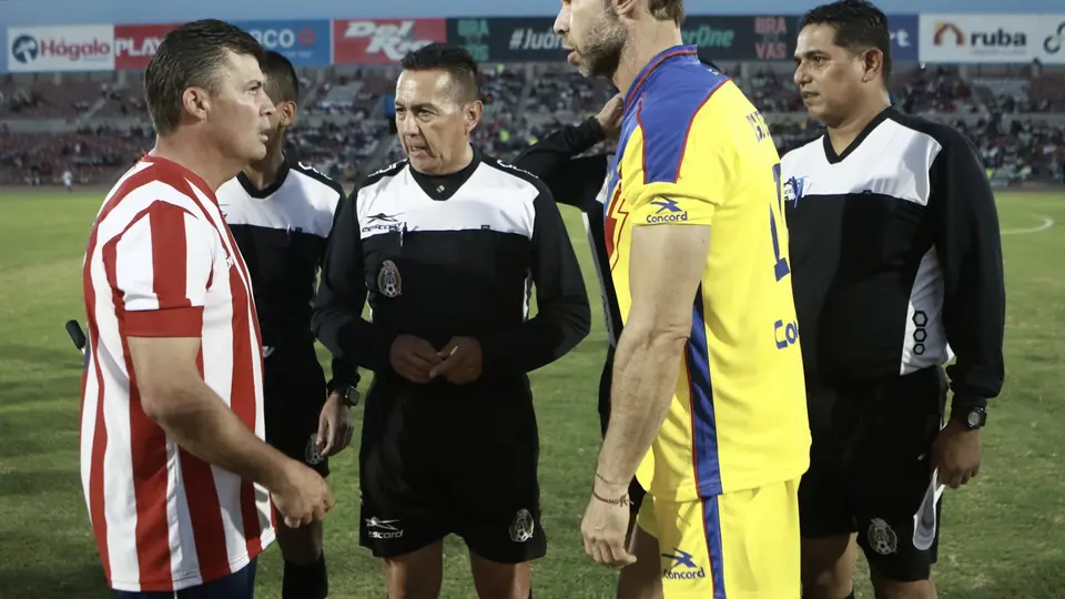 Ramón Ramírez y Zague en el Clásico de Leyendas | MEXSPORT