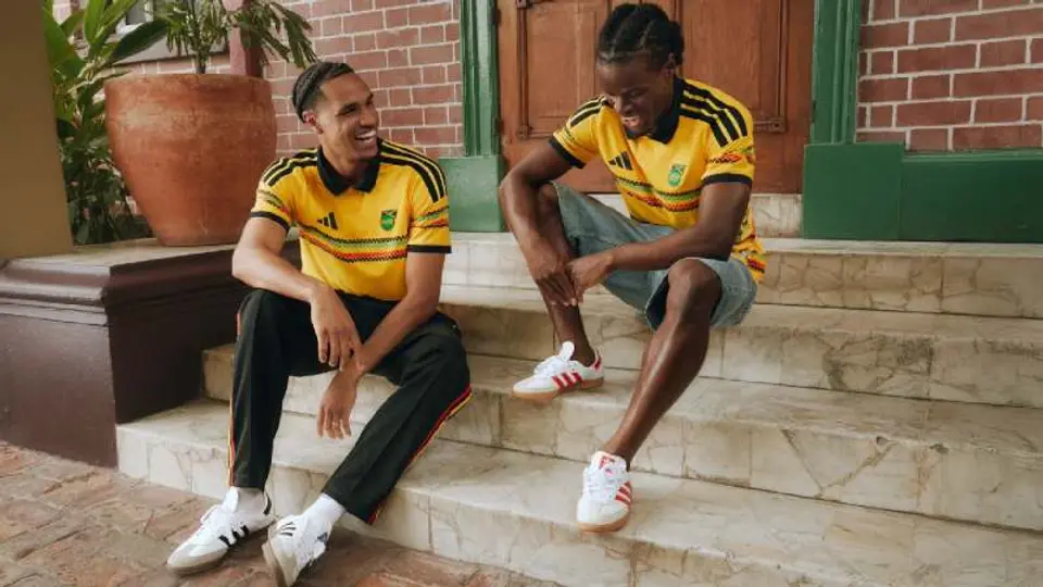 Jersey de local de Jamaica | X:@ jff_football