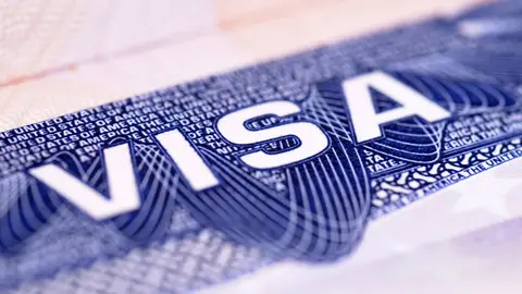 El llamado “perdón consular” es conocido oficialmente como 'waiver' y sirve para recuperar la visa / FREEPIK