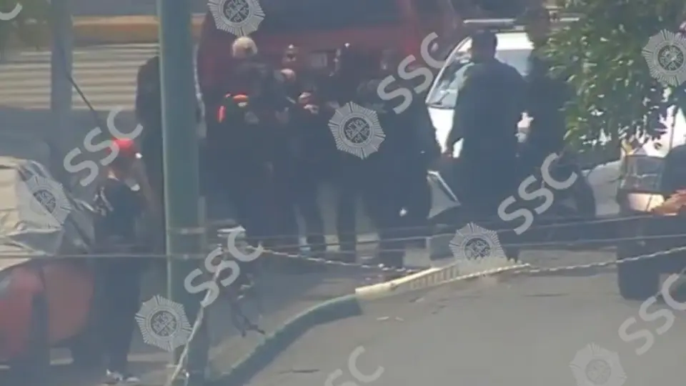 El seguimiento en tiempo real permitió a policías capitalinos cerrar el paso a los sospechosos durante la persecución. / SSC