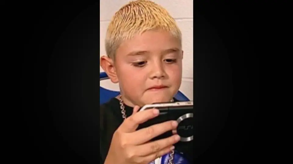 Dominik Mysterio de niño en la programación de WWE | Captura de pantalla