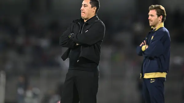 Antonio Sancho reveló detalles sobre el futuro de Efraín Juárez en Pumas
