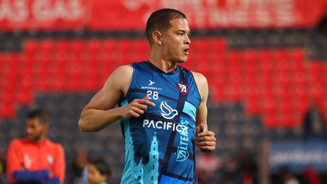 Martín Zúñiga en calentamiento con Tepatitlán en la Liga de Expansión | IMAGO 7