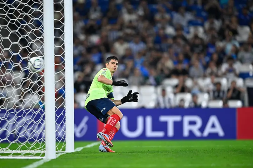 Stefan Medina, defensor de Rayados de Monterrey, en el duelo de Concachampions ante Cruz Azul | MEXSPORT