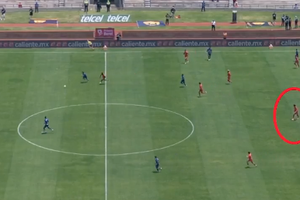 Este es el video que muestra el momento exacto del pitazo final de Katia Itzel antes del robo de balón de Mazatlán