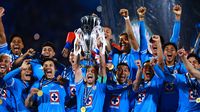 Jugadores de Cruz Azul en celebración de la Copa de Campeones Concacaf 2025 | MEXSPORT