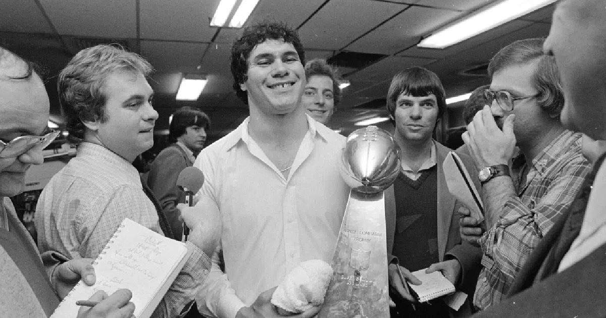 Jim Plunkett: The Latin-Heritage Quarterback Who Was the #1 NFL Draft Pick