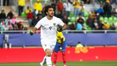 Marcelo Martins, máximo goleador de Bolivia, regresa del retiro y anota doblete; dejó recado al seleccionador del país
