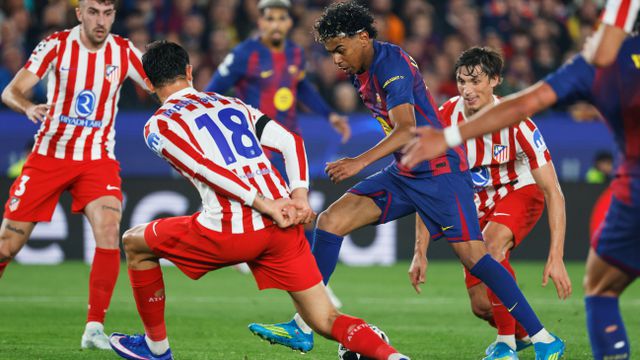 Lamine Yamal en el partido de ida de Champions League entre Barcelona y Atlético de Madrid | AP