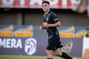 ¡El gol más extraño del año! Sebastián Ferreira confirma su doblete en Olimpia vs Rubio Ñu de una manera bastante peculiar